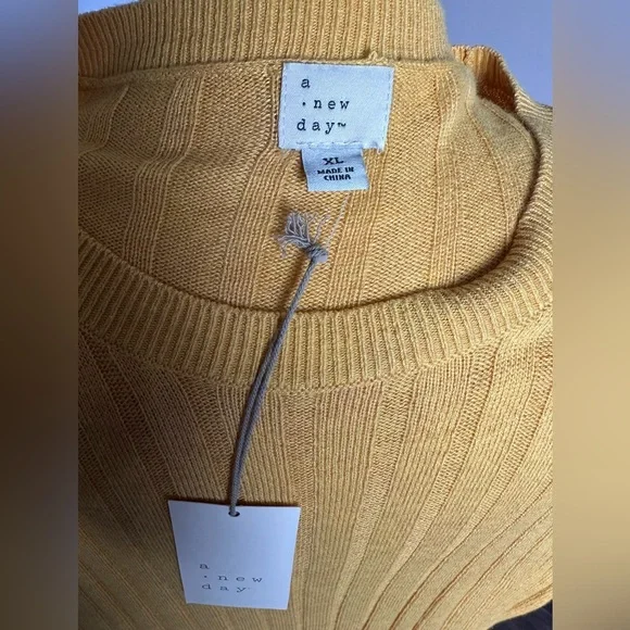 A New Day Cotton Ribbed Crewneck Scoopneck Light Sweater Goldenrod Womens XL - Picture 4 of 8